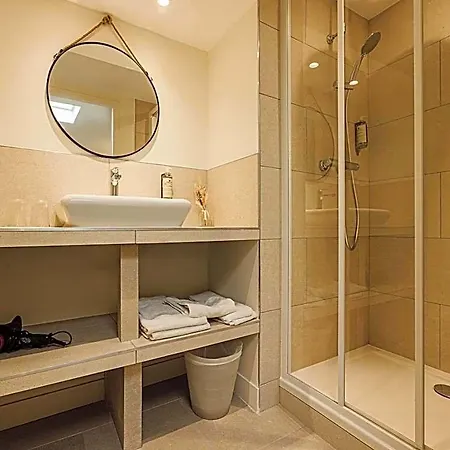 Hotelo Charite Hotel Lyon