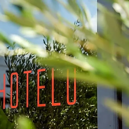 Hotelo Charite Hotel